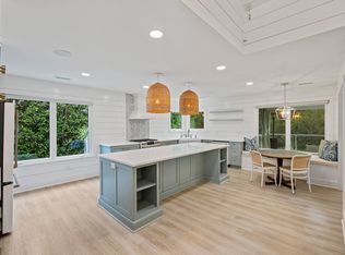 1075 Wayfarer Ln, Charleston, SC 29412