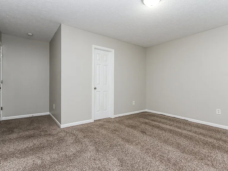 10555 Wintergreen Way — Photo 12