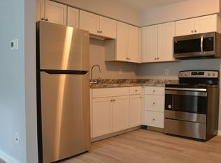 600 Barton St APT B, Durham, NC 27707