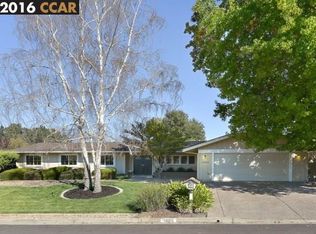 1001 Carter Dr, Moraga, CA 94556