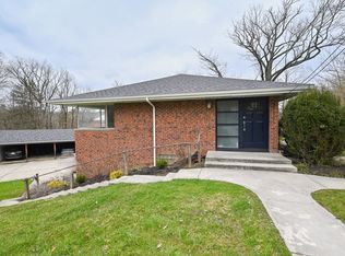 7011 Stadium Dr #1, Brecksville, OH 44141