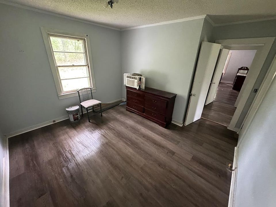 7th image of 491 Aztec Rd