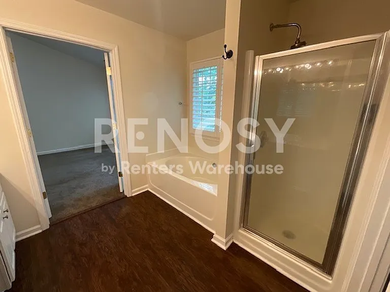 11715 Harsworth Ln — Photo 15