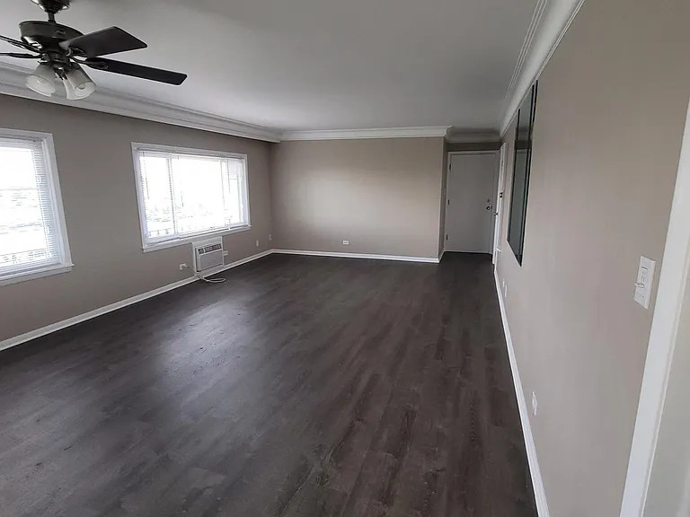 9600 S Komensky Ave — Photo 18