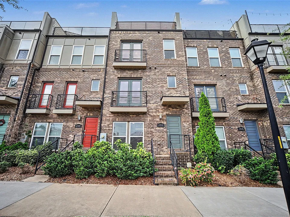 2712 Grand Union Way #1