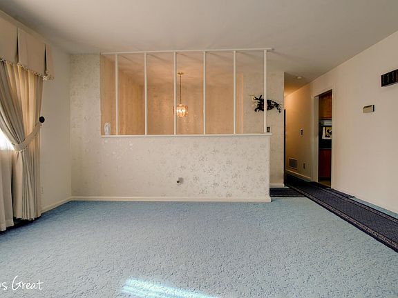 5th image of 650 E Augusta Ave