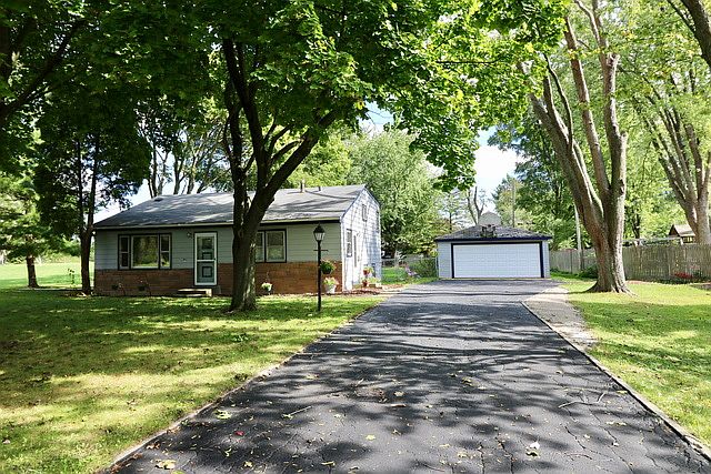1st image of 37443 N Shirley Dr