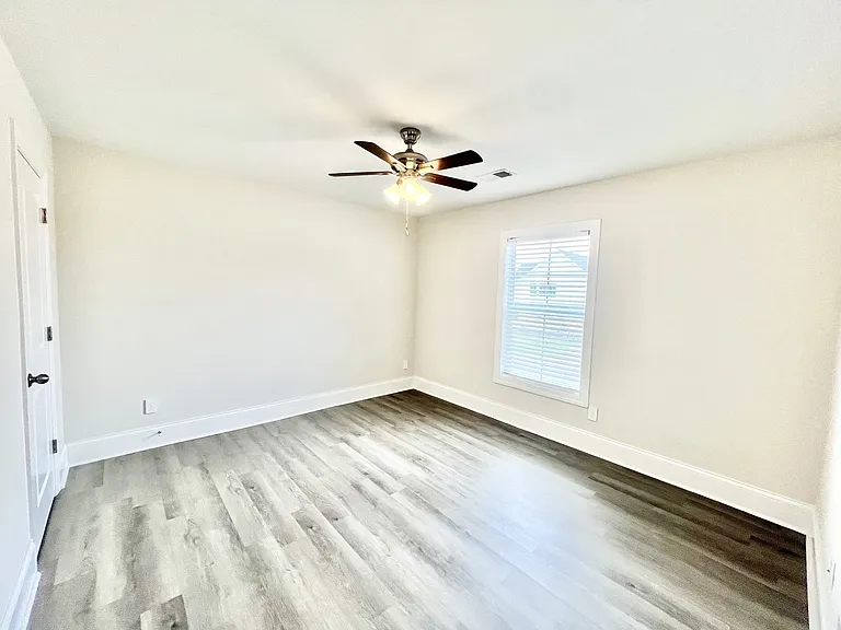 1102 Cavil Hollins Ct — Photo 37