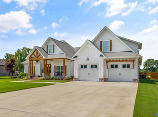 20373 Edgewood Rd, Athens, AL 35614