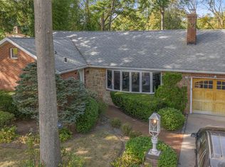 39 Annette Dr, Port Washington, NY 11050