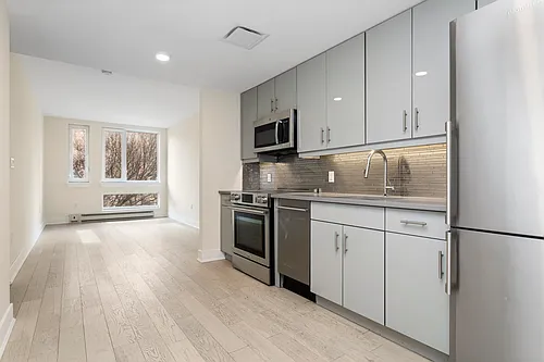 306 W 142nd St #4E Photo 1