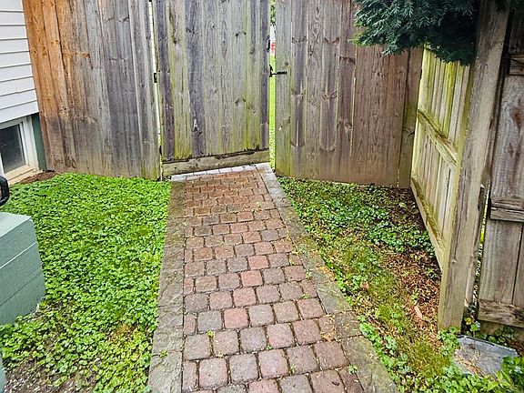 4th image of 115 Cannons Ln