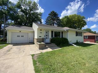 2215 15th Ave NW, Rochester, MN 55901