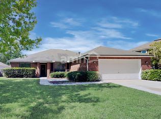 562 Lady Lake Rd W, Jacksonville, FL 32218