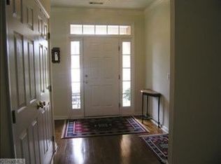 125 Sterling Point Ct, Winston Salem, NC 27104
