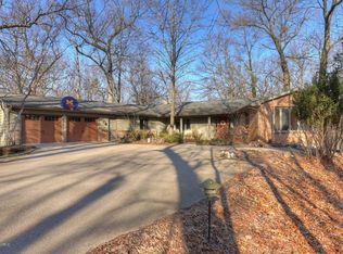 1111 Cramton Ave NE, Ada, MI 49301