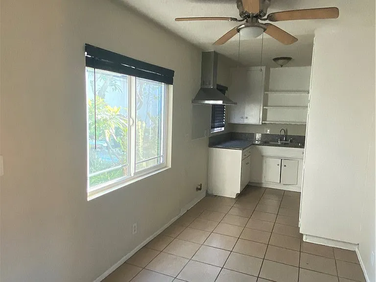 3505 Michigan Ave — Photo 2