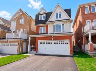 40 Cliff Gunn Rd, Newmarket, ON L3X3J8