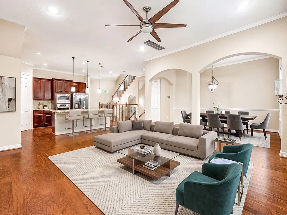 10604 Enclave Springs Ct