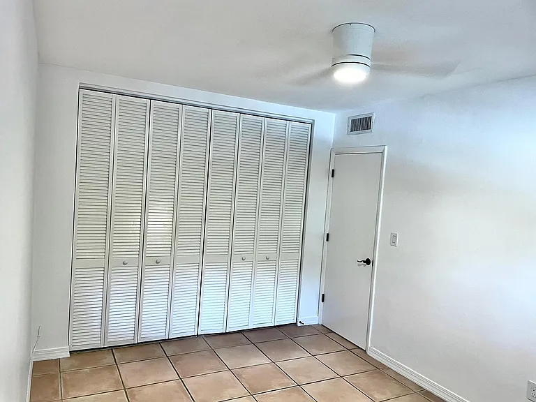 Second bedroom ~11' x 13'