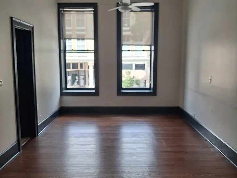 376 2nd St #3 — Photo 2