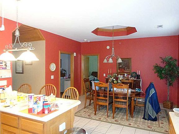4th image of 1210 N Wren Dr
