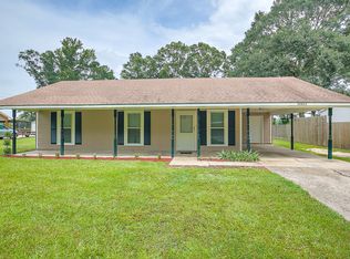 20822 Watson Dr, Zachary, LA 70791