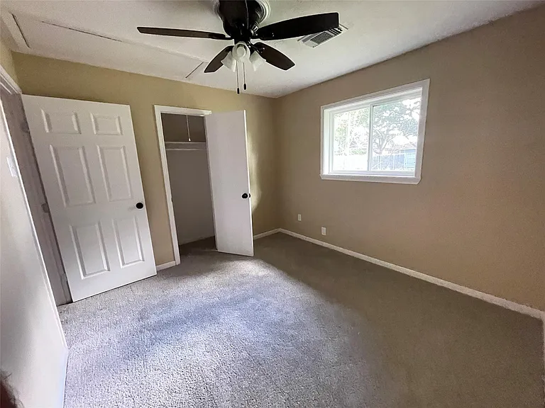 1212 Avenue M — Photo 12