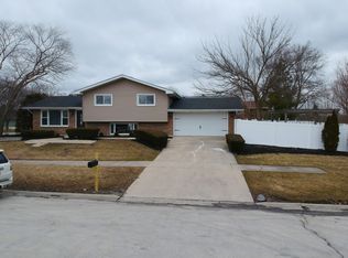 16701 76th Ave, Tinley Park, IL
