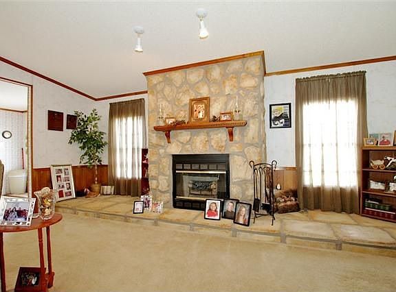 3rd image of 132 Kendra Dr