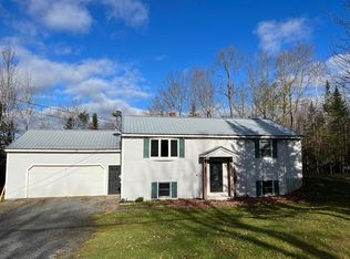 125 Phillips Rd, Glenburn, ME 04401