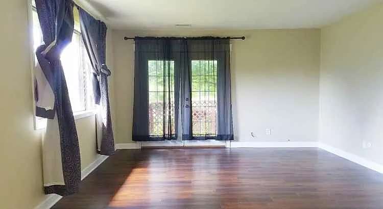 Pierce Dr — Photo 13