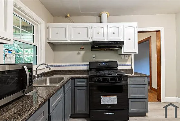 213 Alpine St — Photo 7