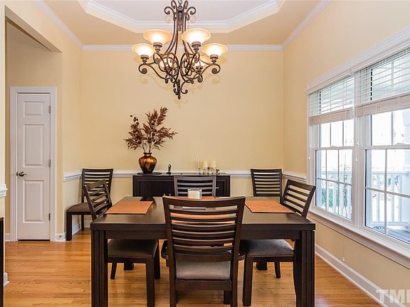 4th image of 1607 W Bromfield Dr