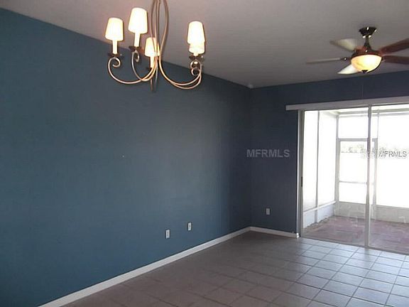 4th image of 4866 Pond Ridge Dr