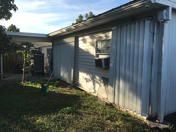 3rd image of 2616 Nokomis Ave