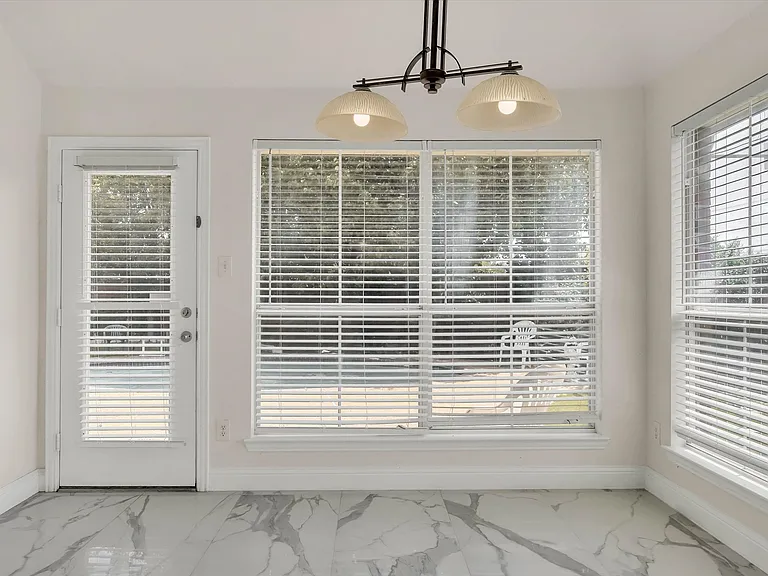 422 Willet Dr — Photo 8