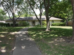 1104 Greenbriar Dr, Desoto, TX 75115