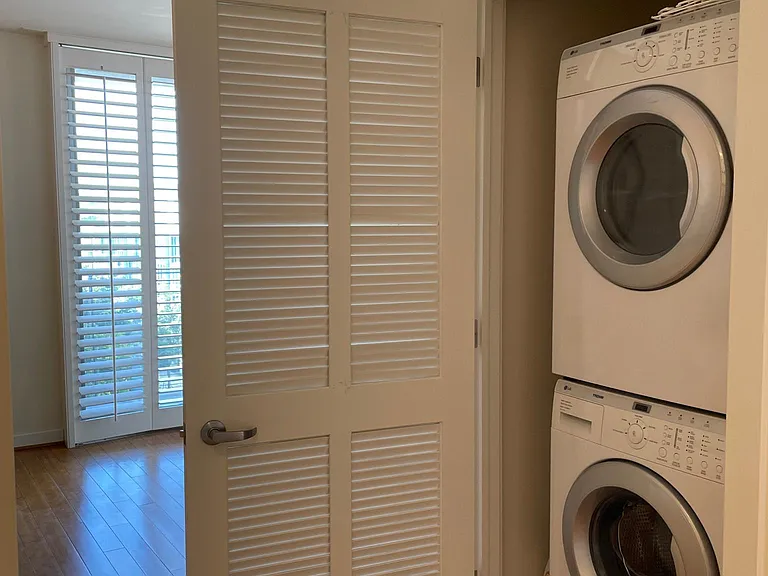 255 Berry St #601 — Photo 22