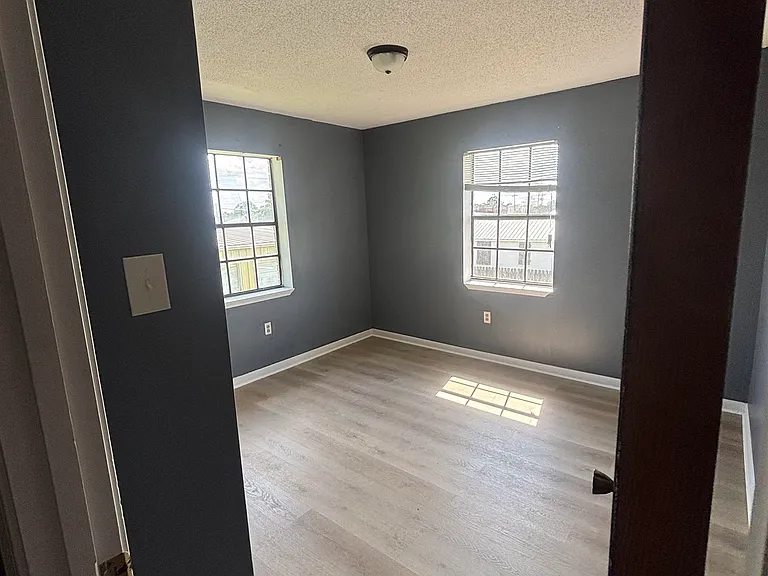 1200 Arms St — Photo 6