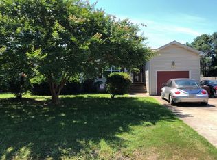 102 Mimosa Ct, Smithfield, VA 23430
