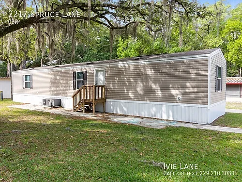 2217 Spruce Ln Photo 1