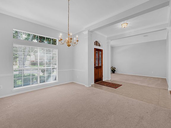4th image of 1919 Canyon Crest Dr