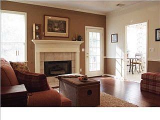 2nd image of 1759 Canyon Lake Dr