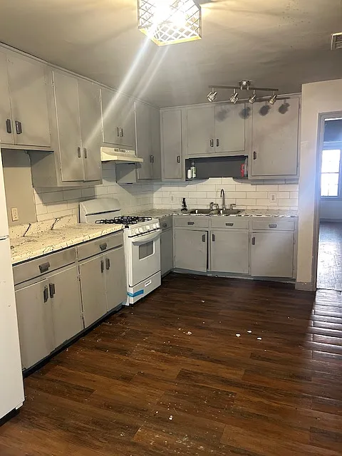 4 bed, 1598 sqft, $1,200 — Photo 4