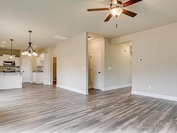 4th image of 109 Londonberry Ct Lot 30
