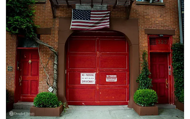 Rented by Douglas Elliman | media 23