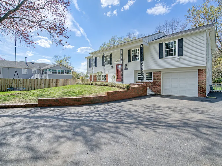 12805 Point Pleasant Dr — Photo 51