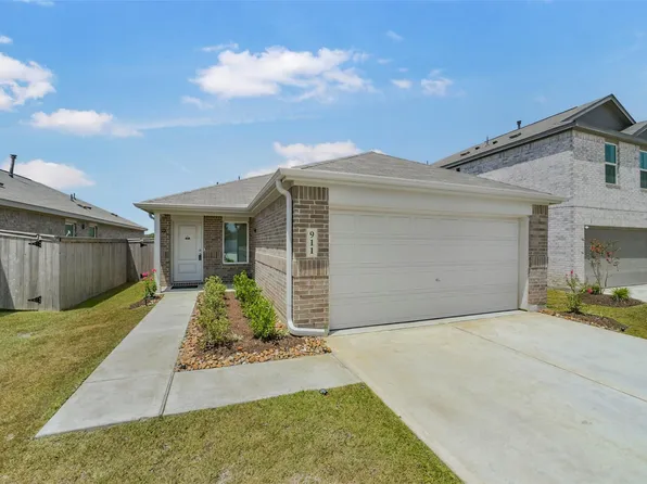 911 Lago Laceno Ln, Huffman, TX 77336