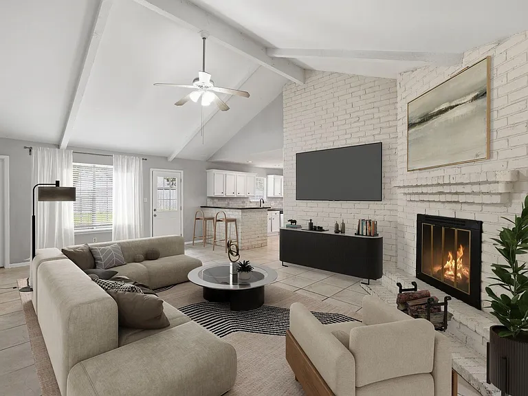 5111 Crystal Bay Dr — Photo 2